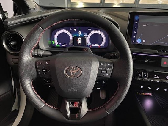 Vehicle image 9 Vehicle image 9