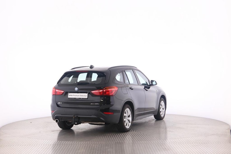 Vehicle image BMW X1