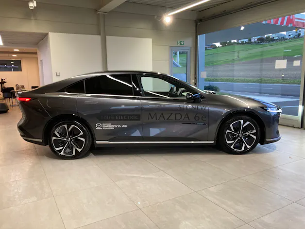 Mazda 6e 245 80KW/h Takumi