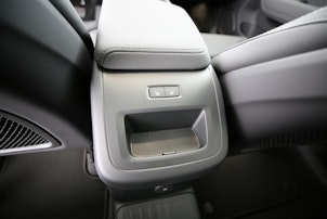 Vehicle image VOLVO XC60 2.0 T6 TE Ultra Dark eAWD