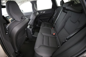 Vehicle image VOLVO XC60 2.0 T6 TE Ultra Dark eAWD