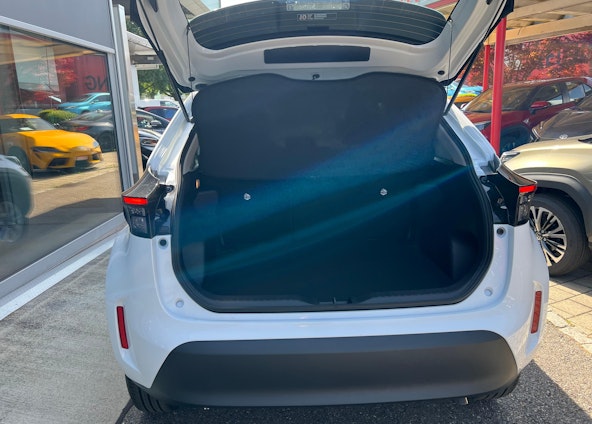 Vehicle image 6 Vehicle image 6