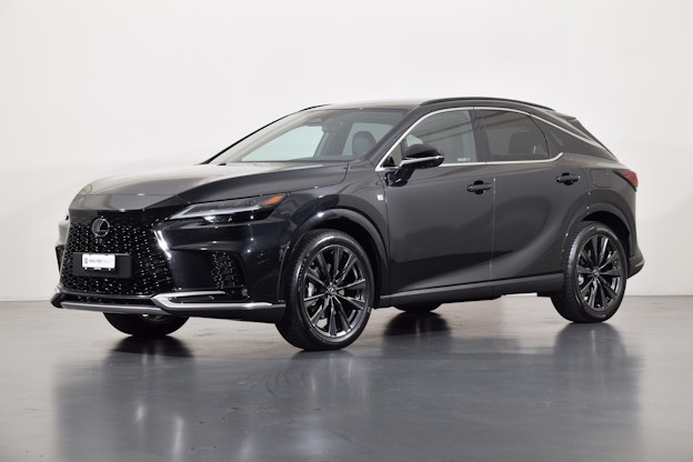 First vehicle image