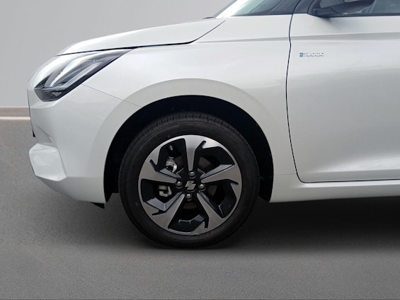 Vehicle image 8 Vehicle image 8