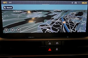 Vehicle image JEEP Avenger 1.2 MHEV Upland 4xe