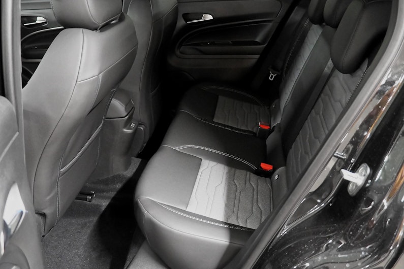 Vehicle image JEEP AVENGER