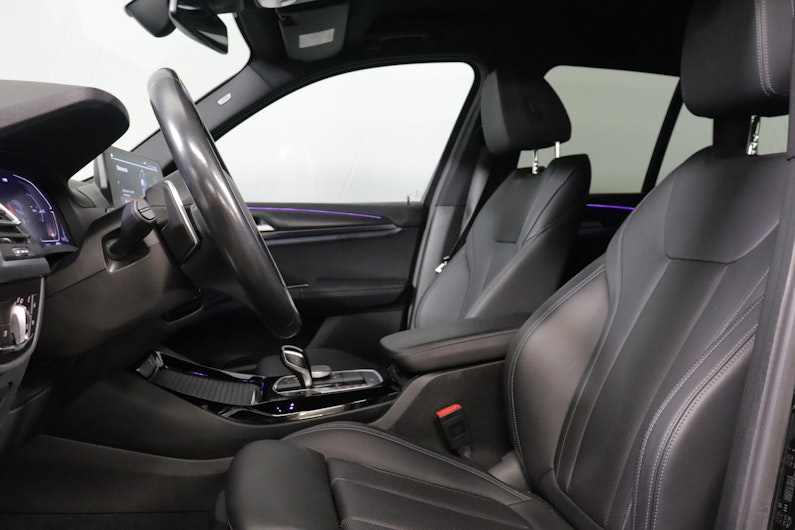 Vehicle image BMW X3