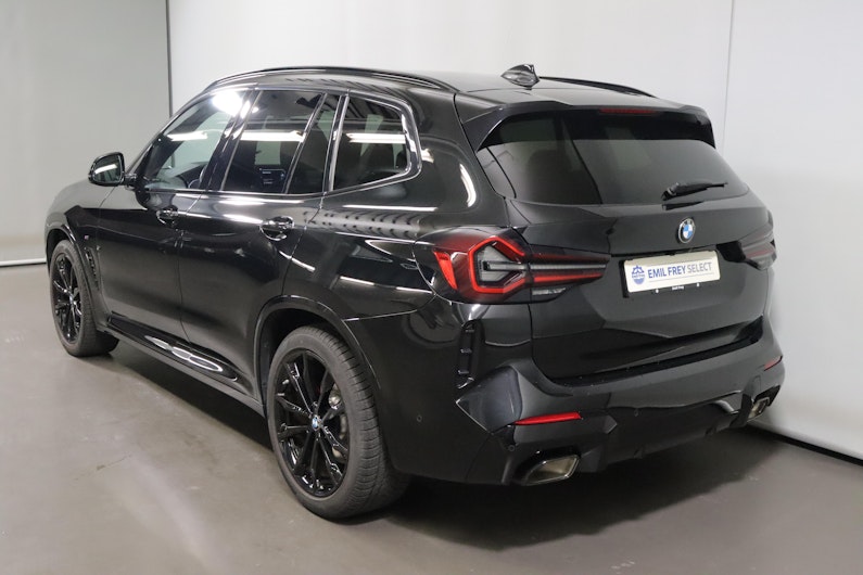 Vehicle image BMW X3