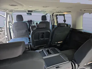 Ford Tourneo Custom 320 L1 2.0 TDCi 150PS Titanium / 8 Sitzplätze