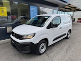 First vehicle image