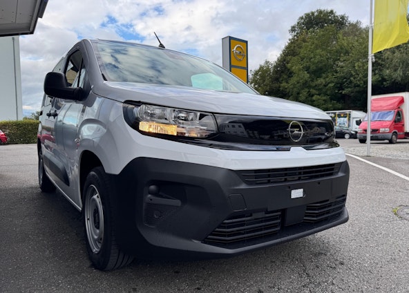 Vehicle image 10 Vehicle image 10