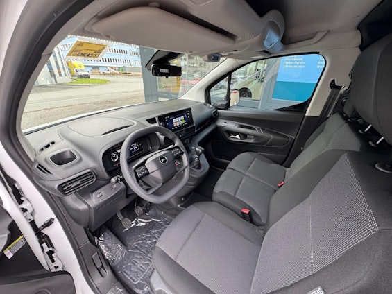 Vehicle image 7 Vehicle image 7