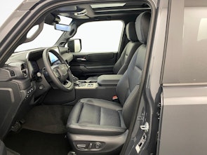 immagine del veicolo TOYOTA Land Cruiser 2.8 D 48V Invincible