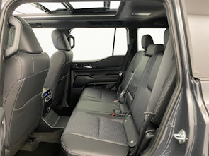 immagine del veicolo TOYOTA Land Cruiser 2.8 D 48V Invincible