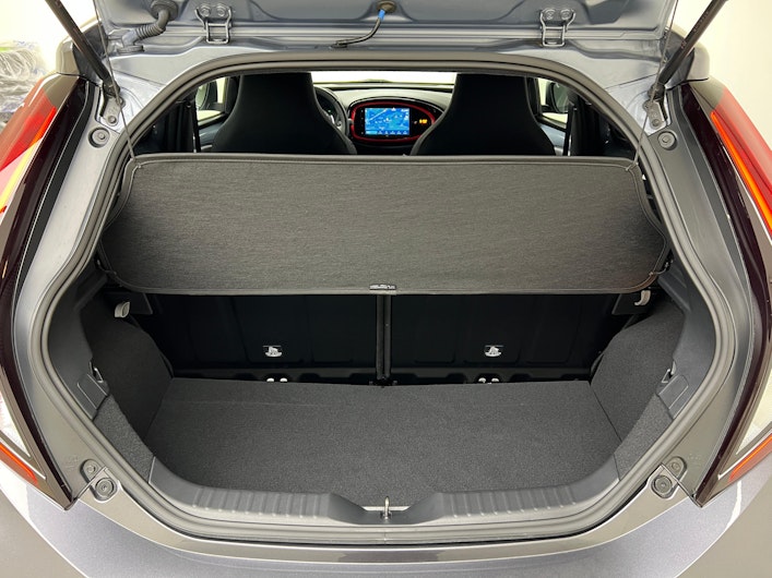 Vehicle image TOYOTA AYGO X