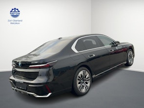 Vehicle image BMW i7 xDrive60