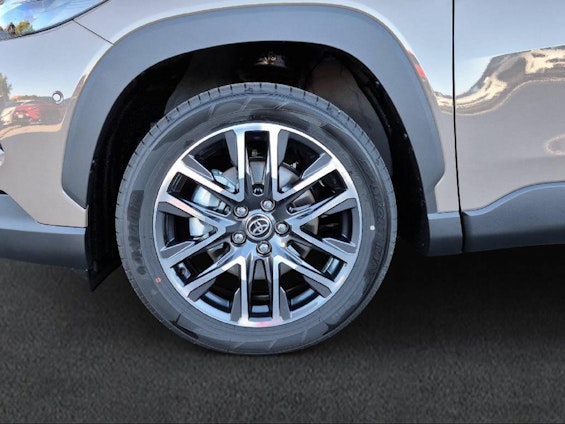 Vehicle image 12 Vehicle image 12