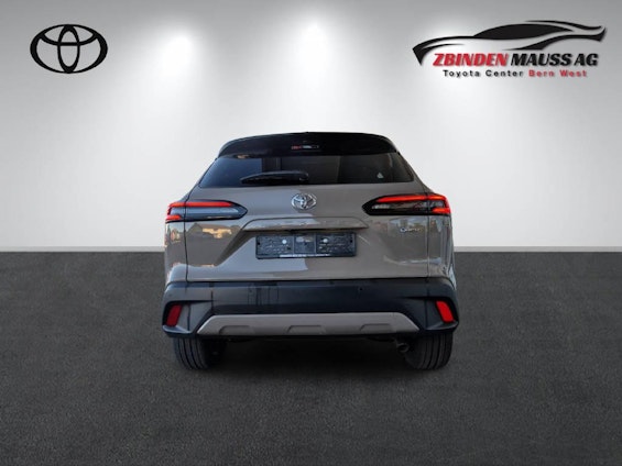 Vehicle image 4 Vehicle image 4