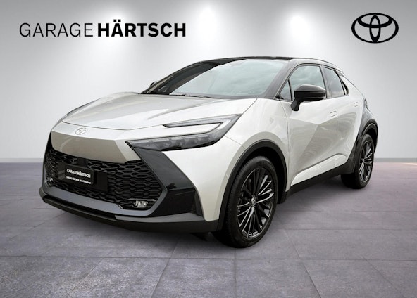 First vehicle image First vehicle image