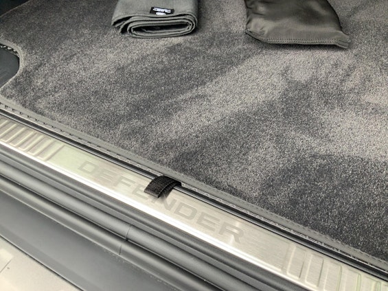 Vehicle image 17 Vehicle image 17