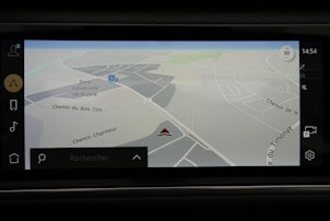 Vehicle image LAND ROVER Range Rover Velar 3.0 D I6 300 Dynamic SE