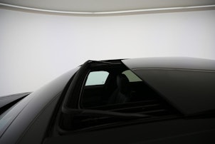 Vehicle image LAND ROVER Range Rover Velar 3.0 D I6 300 Dynamic SE