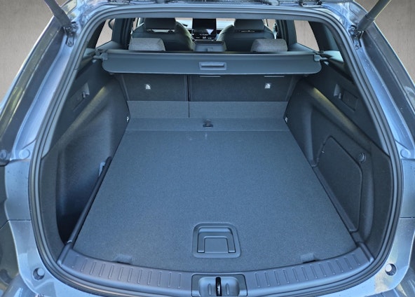 Vehicle image 13 Vehicle image 13