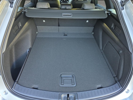 Vehicle image 13 Vehicle image 13