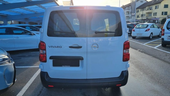 Vehicle image 4 Vehicle image 4