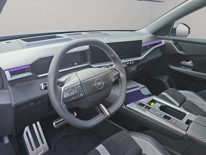 Vehicle image OPEL GRANDLAND