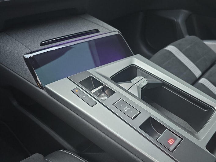 Vehicle image OPEL GRANDLAND