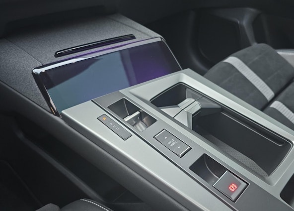 Vehicle image 6 Vehicle image 6