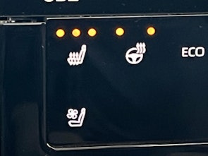 Vehicle image TOYOTA bZ4X 6.6 kw OBC Premium AWD