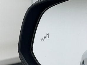 Vehicle image TOYOTA bZ4X 6.6 kw OBC Premium AWD