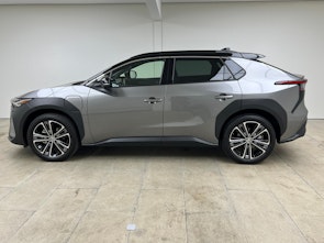 Vehicle image TOYOTA bZ4X 6.6 kw OBC Premium AWD
