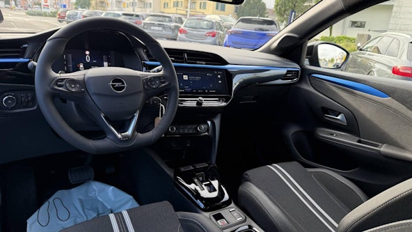 Vehicle image 7 Vehicle image 7