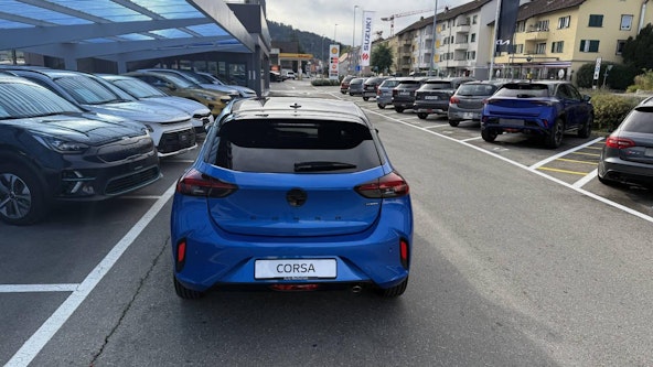 Vehicle image 4 Vehicle image 4