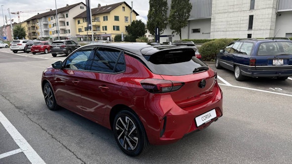 Vehicle image 3 Vehicle image 3