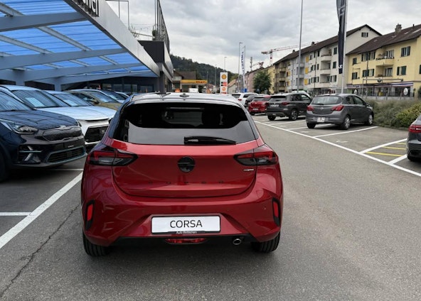 Vehicle image 4 Vehicle image 4