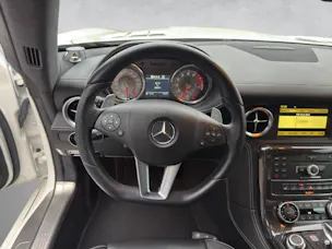 MERCEDES-BENZ SLS AMG Roadster
