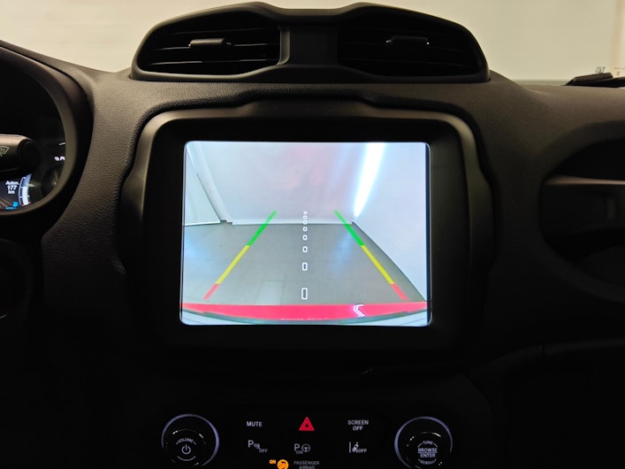 Vehicle image JEEP RENEGADE