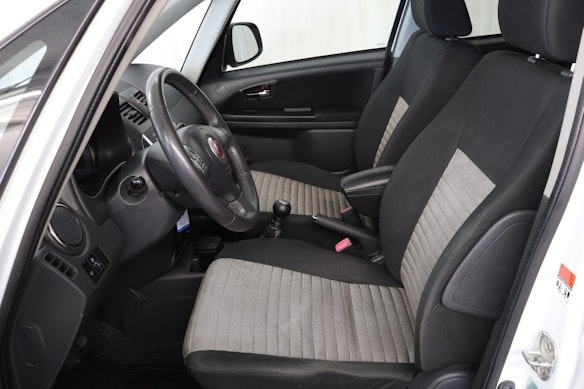 FIAT Sedici 1.6 16V Emotion Freestyle 1