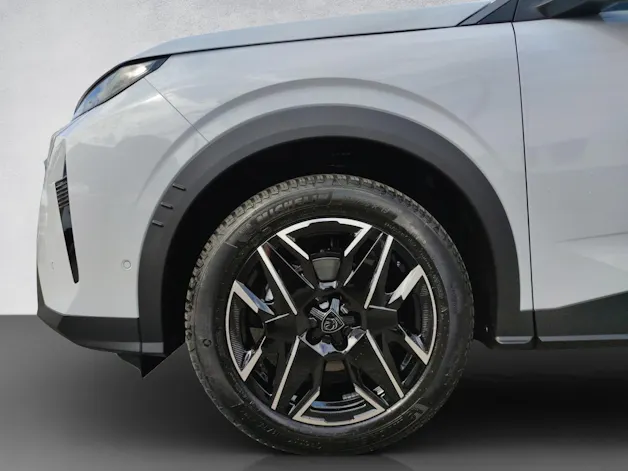 Peugeot 5008 1.2 Hybrid Allure Premium