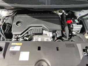 Peugeot 5008 1.2 Hybrid Allure Premium