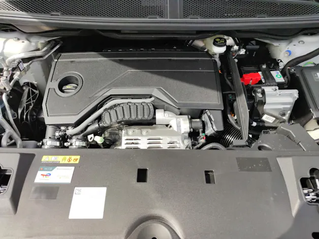 Peugeot 5008 1.2 Hybrid Allure Premium