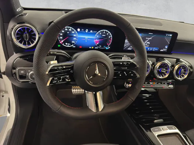 Mercedes-Benz A 250 AMG Line 4Matic