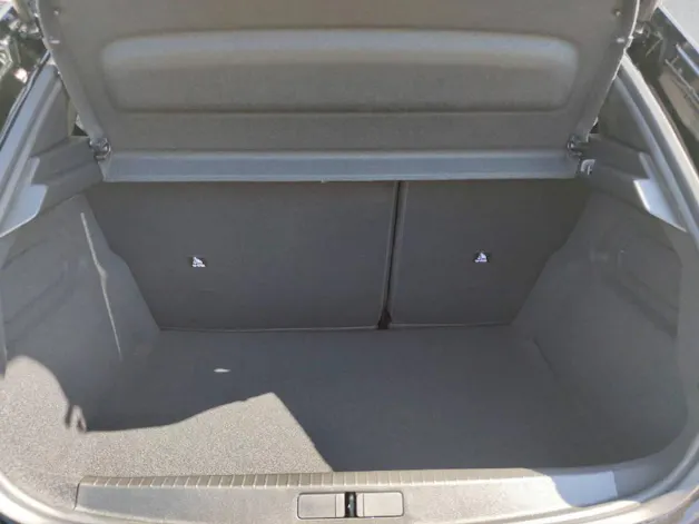 Peugeot 208 1.2 Hybrid Allure Premium