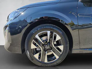 Peugeot 208 1.2 Hybrid Allure Premium