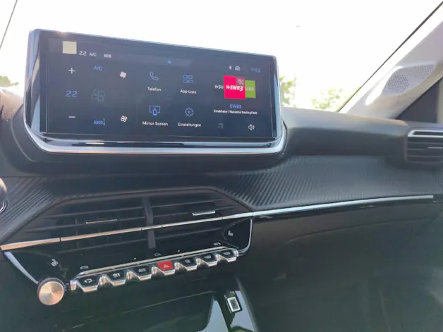 Peugeot 208 1.2 Hybrid Allure Premium