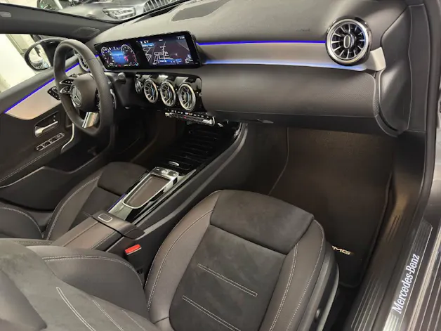 Mercedes-Benz A 200 AMG Line Night Star